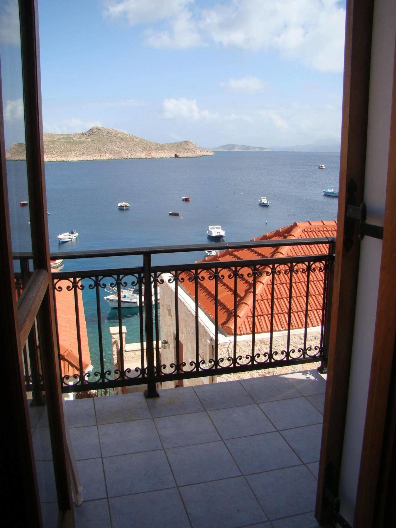 Halki Sea House Hotel Екстериор снимка